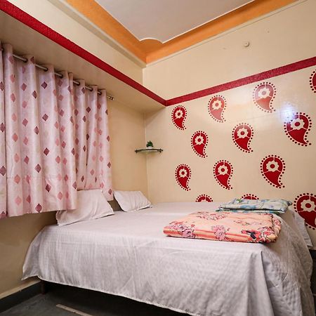Rai Guest House Ujjain Ngoại thất bức ảnh