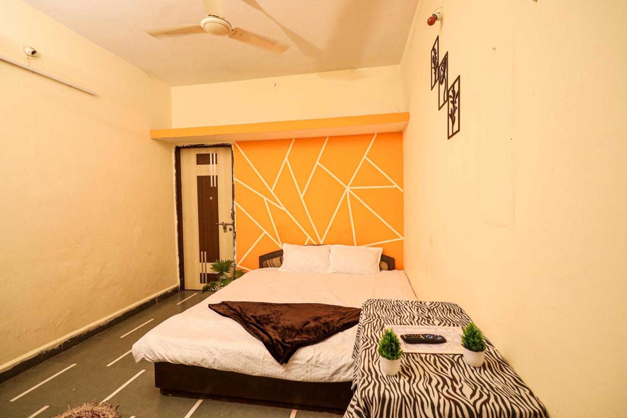 Rai Guest House Ujjain Ngoại thất bức ảnh
