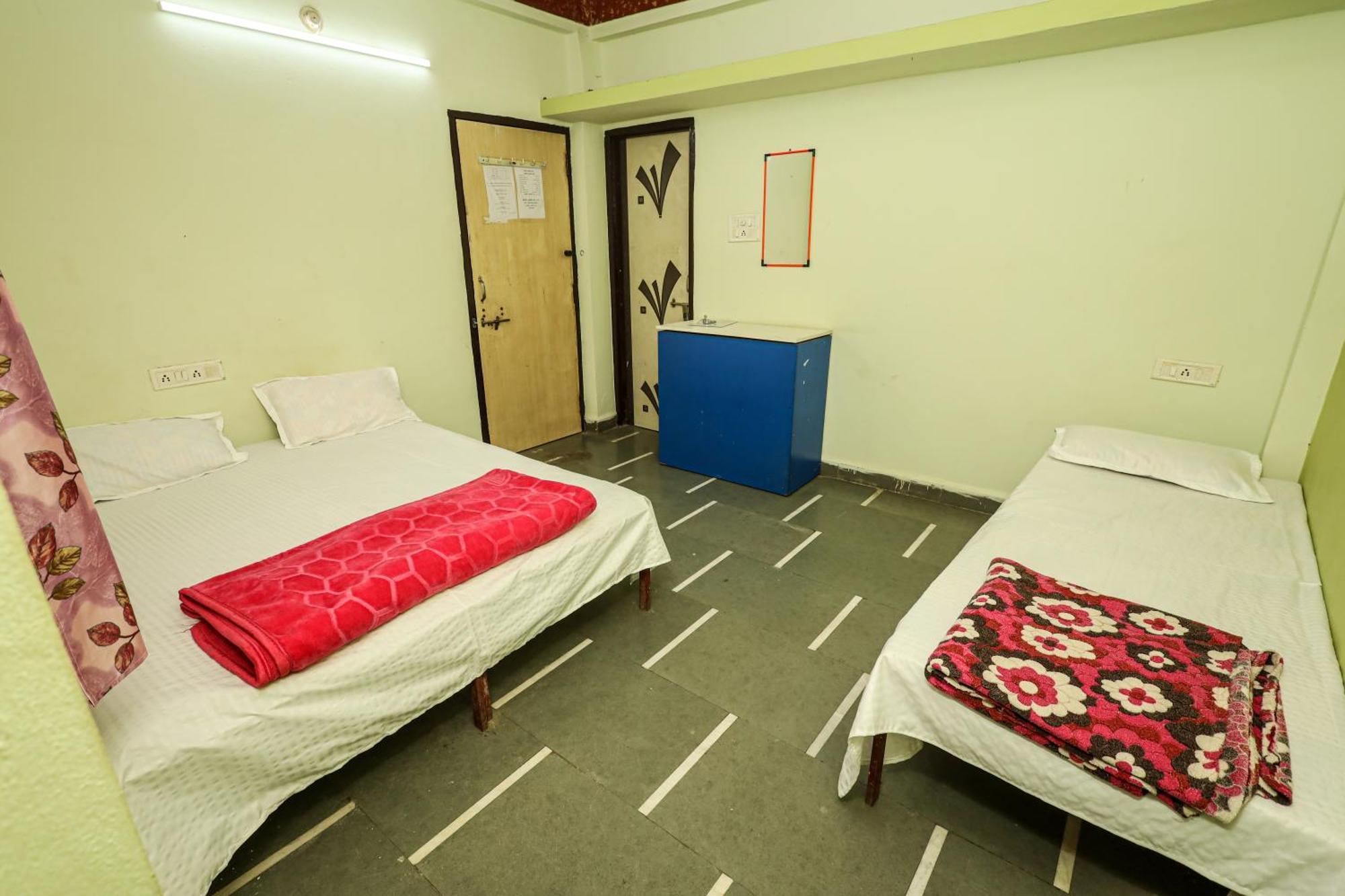 Rai Guest House Ujjain Ngoại thất bức ảnh