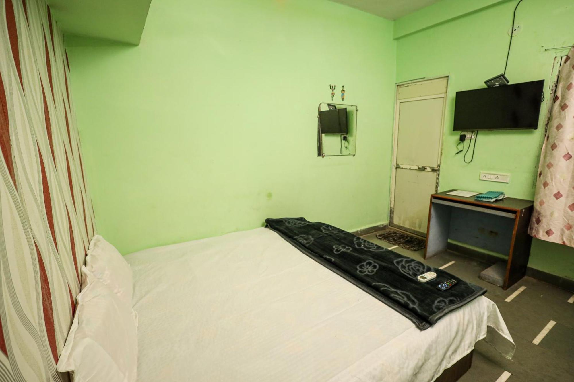 Rai Guest House Ujjain Ngoại thất bức ảnh