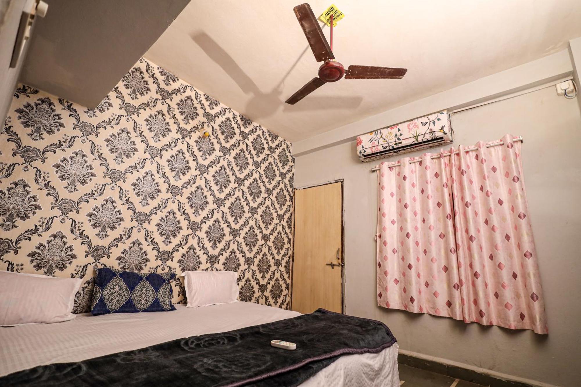 Rai Guest House Ujjain Ngoại thất bức ảnh