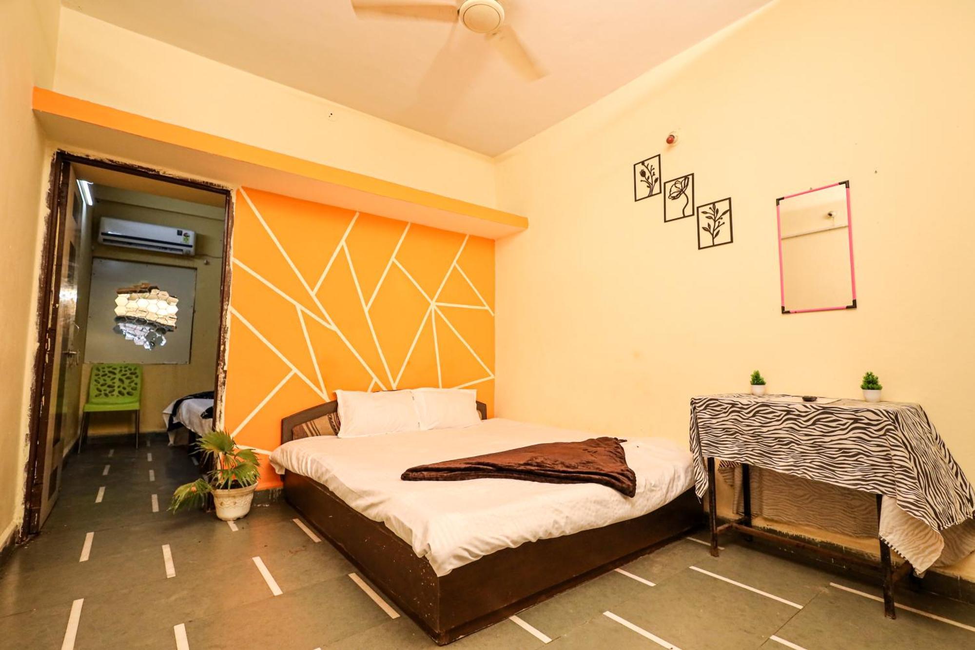 Rai Guest House Ujjain Ngoại thất bức ảnh