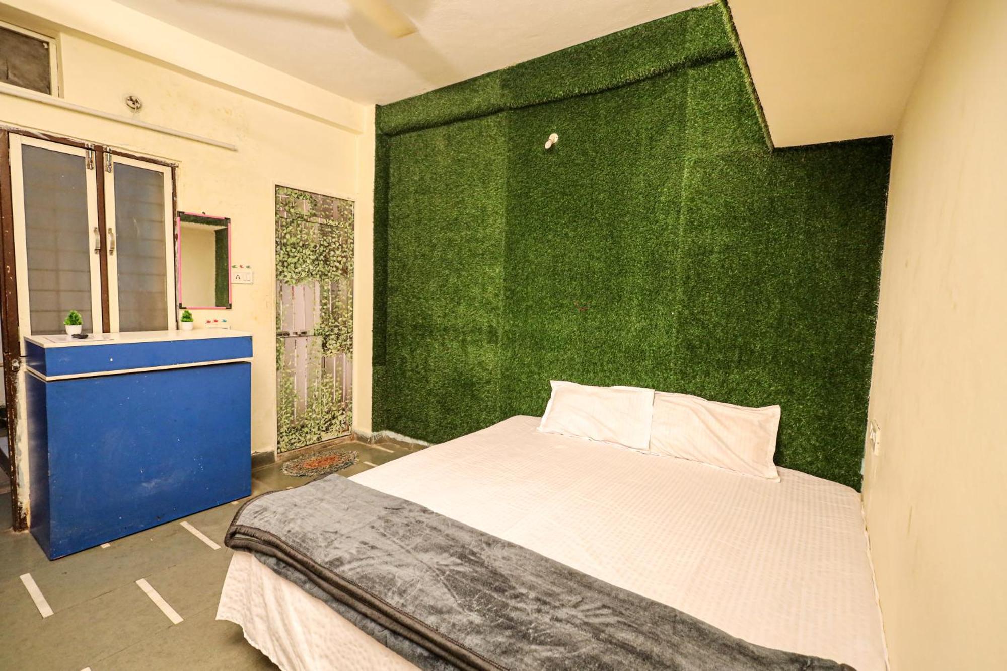 Rai Guest House Ujjain Ngoại thất bức ảnh